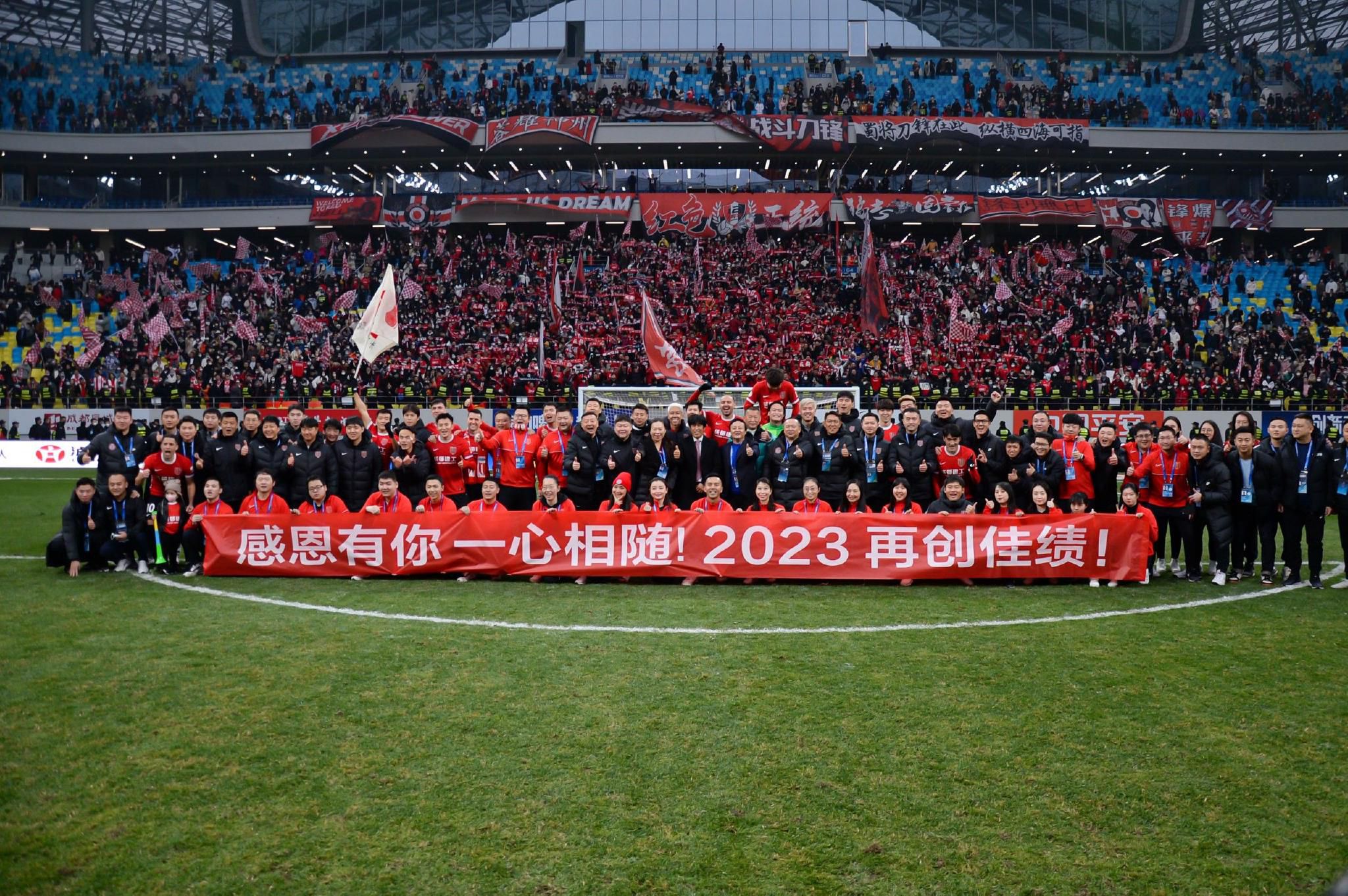 到达勐巴邦，三人遭囚禁于当地一间神秘公司被迫进行网络诈骗，历经生死冒险，在一连串啼笑皆非的闹剧之后，最终成功逃脱